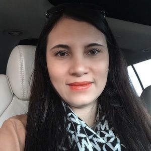 Meet your Posher, Paula